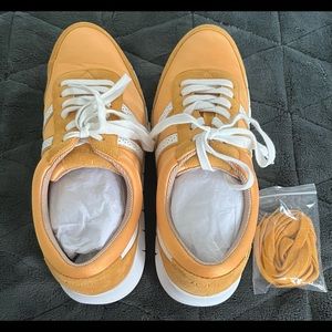 Summer Steal - Yellow Vionic Sneakers